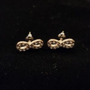 NEW Goldtone Infinity Earrings